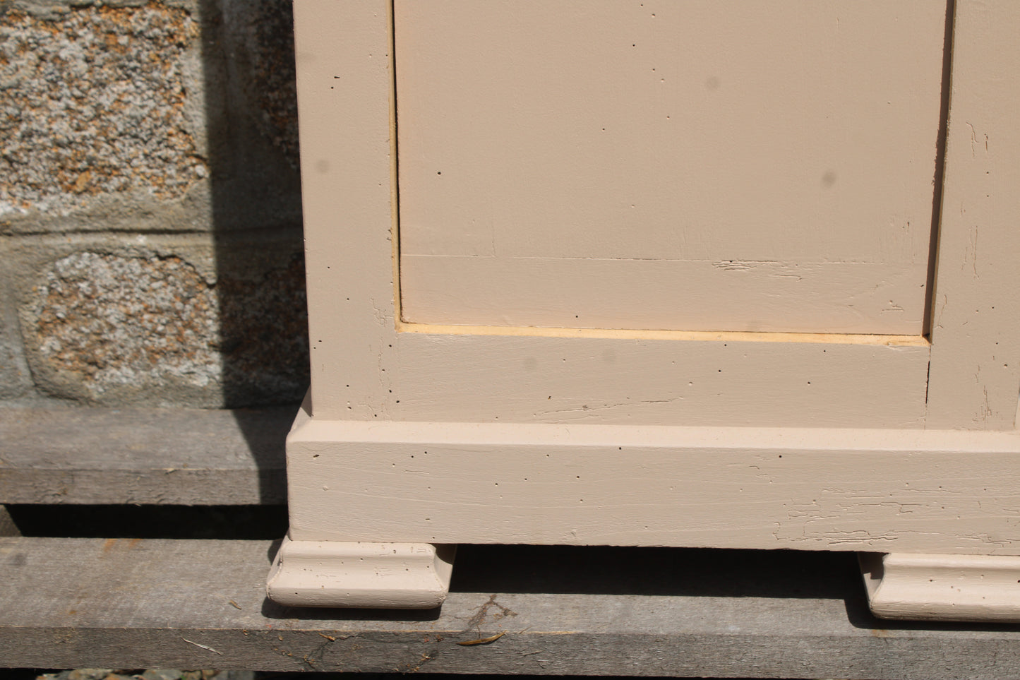 Chevet ancien rénové – Beige "Quai de Seine" & bois naturel – VENDU