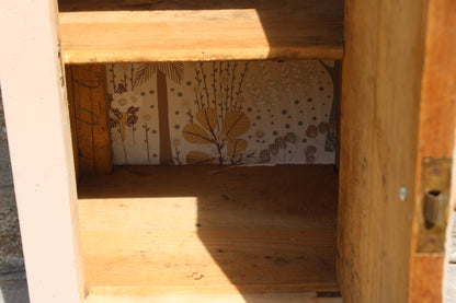 Chevet ancien rénové – Beige "Quai de Seine" & bois naturel – VENDU