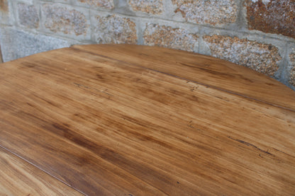 Table ronde rabattable vintage – piètement blanc cassé & plateau bois vernis - VENDU