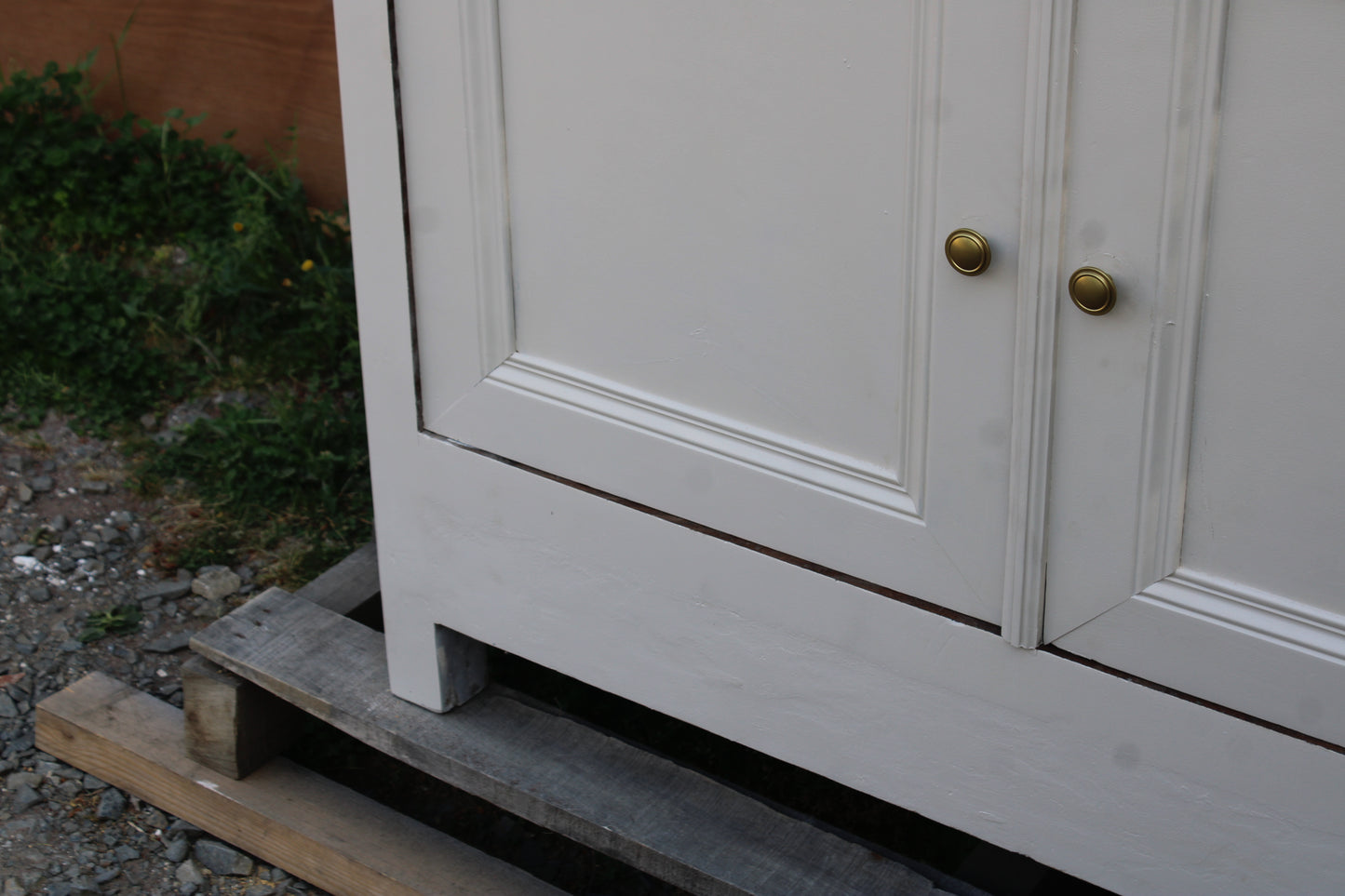 Buffet campagne ancien blanc cassé - Projet sur Mesure
