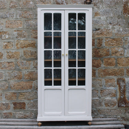 Vitrine parisienne ancienne rénovée – blanc cassé - VENDU