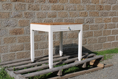 Petit bureau esprit Art Déco console Art Déco rénovée – blanc beige “Troublant” & plateau bois - VENDU
