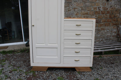 Armoire asymétrique en chêne massif – Style Art Déco revisité