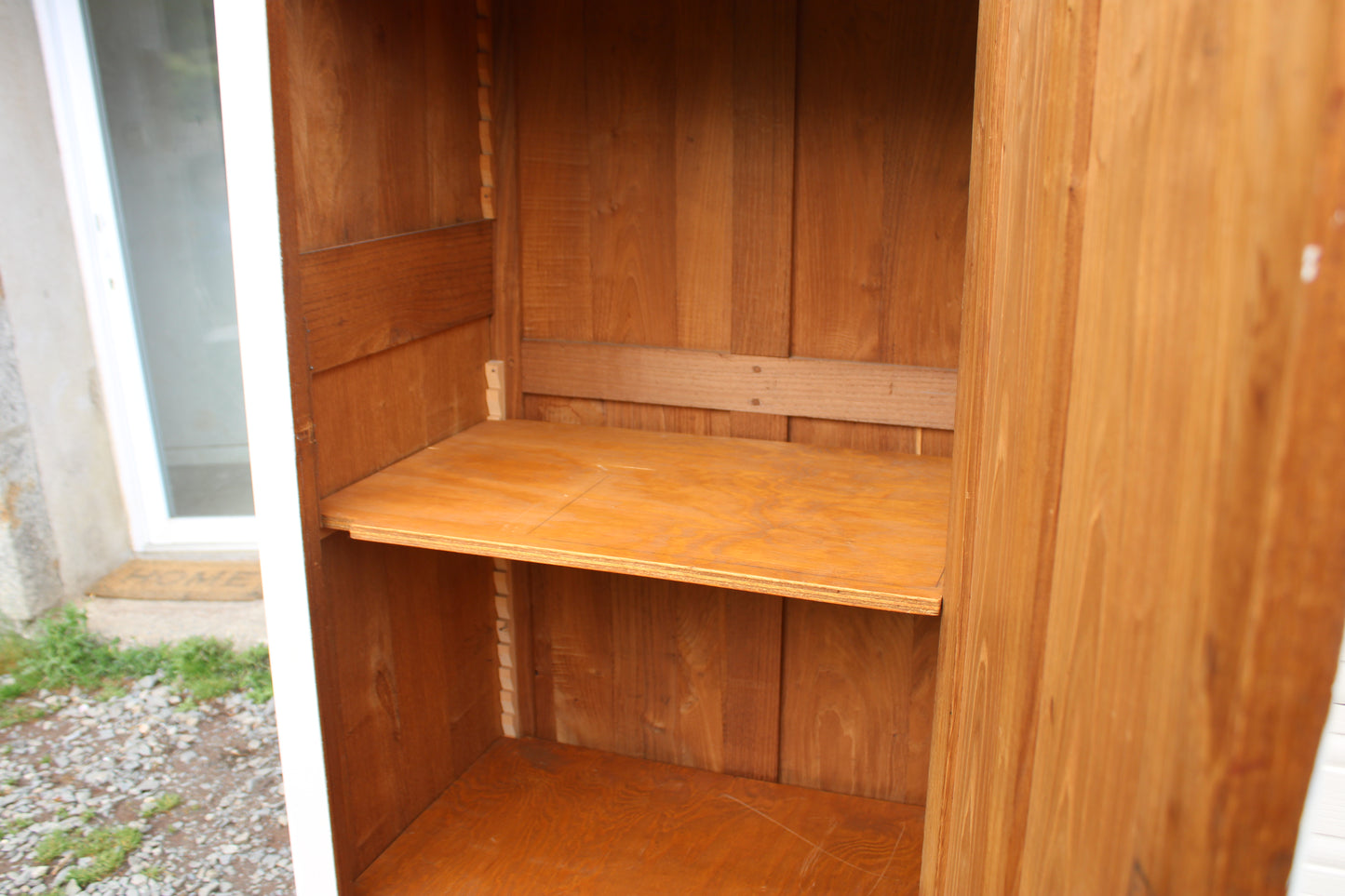 Armoire asymétrique en chêne massif – Style Art Déco revisité