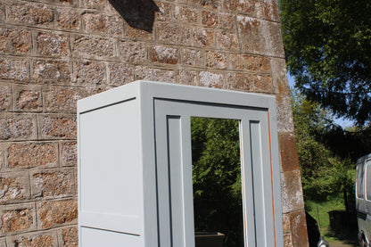 Armoire vintage rénovée – Style haussmannien / campagne chic