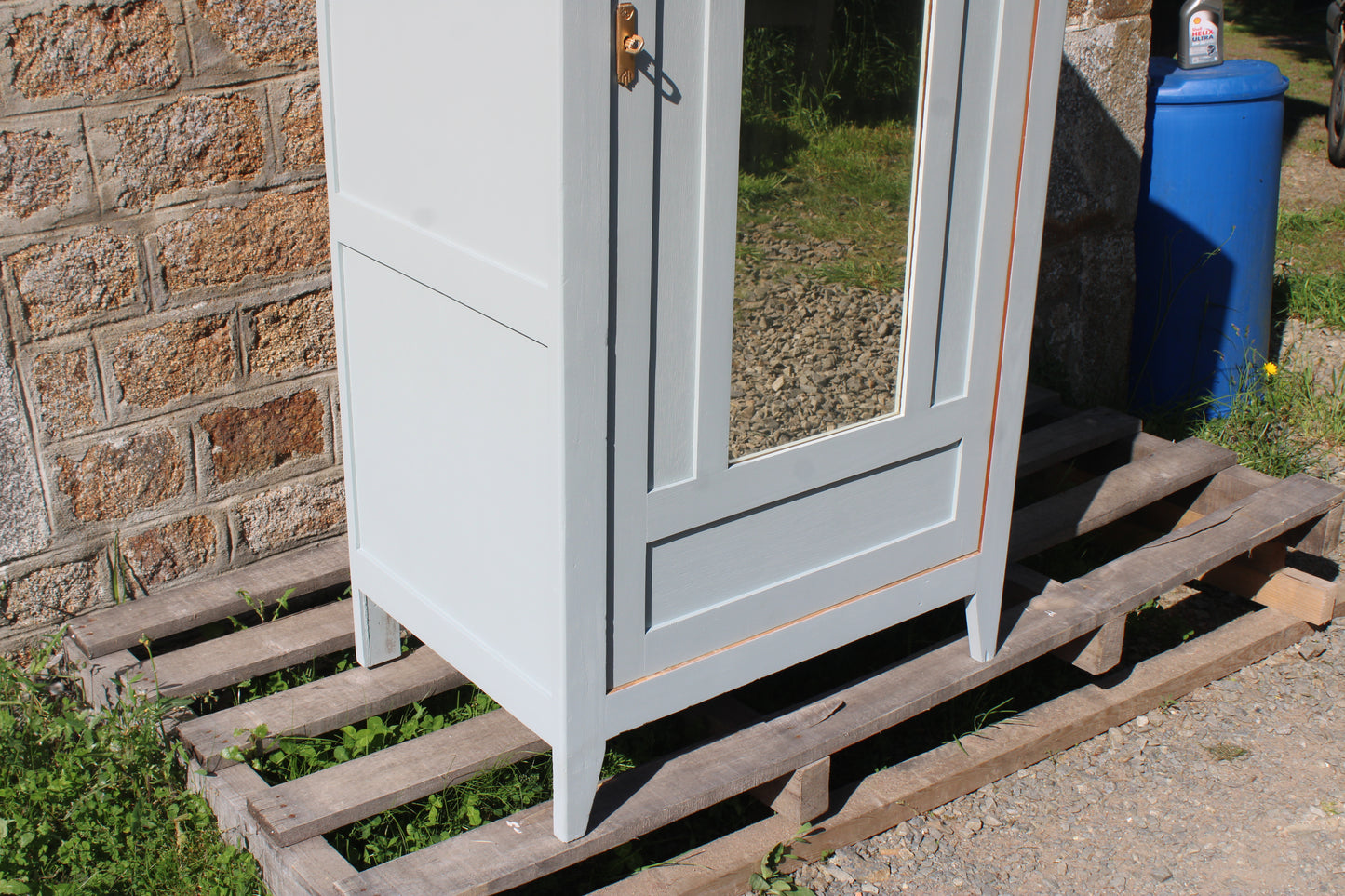 Armoire vintage rénovée – Style haussmannien / campagne chic