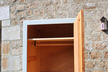 Armoire vintage rénovée – Style haussmannien / campagne chic
