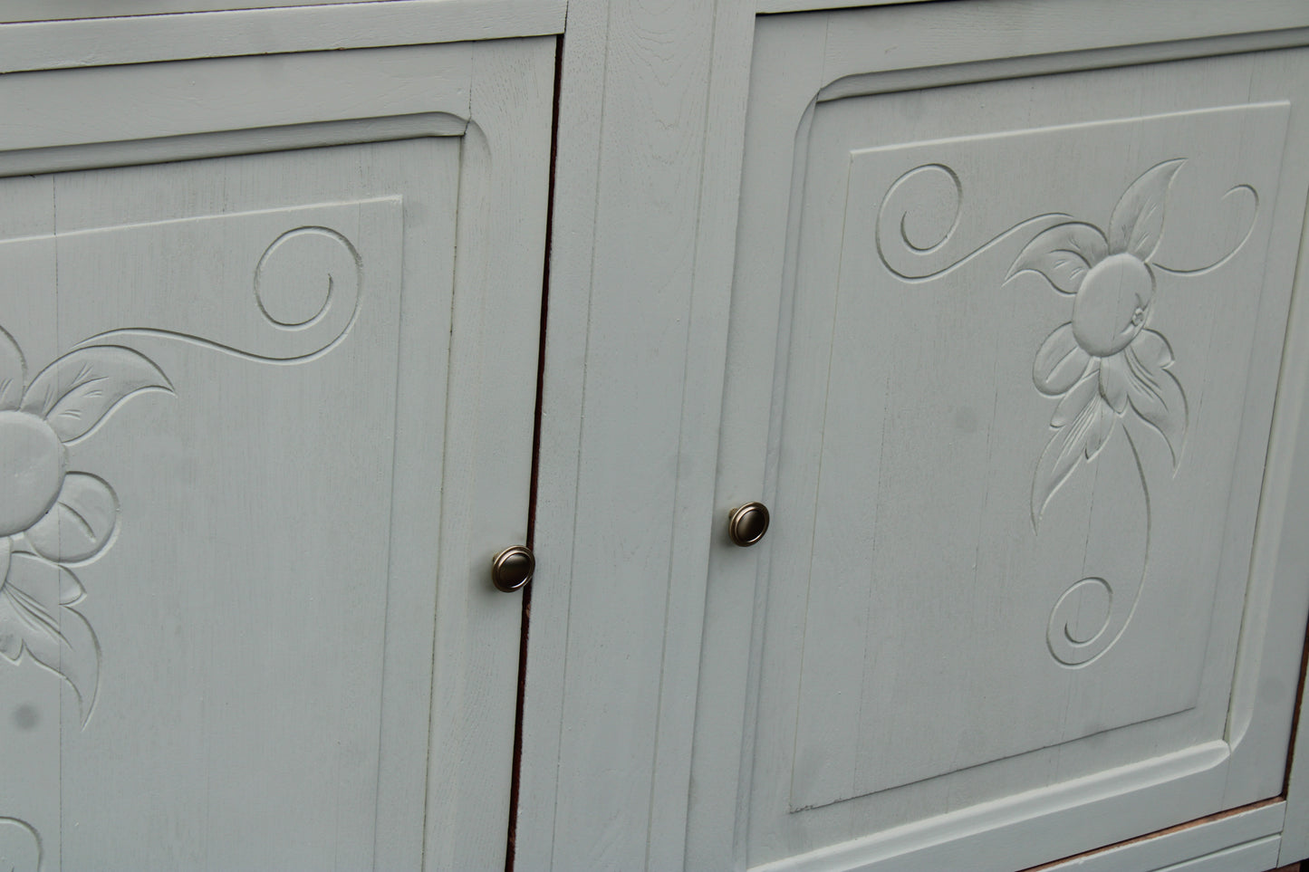 Buffet vintage Art Déco rénové • Vert Lézard Pure & Paint - VENDU