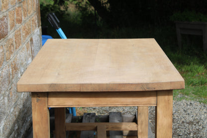 Table de ferme en chêne massif – 4 à 6 convives