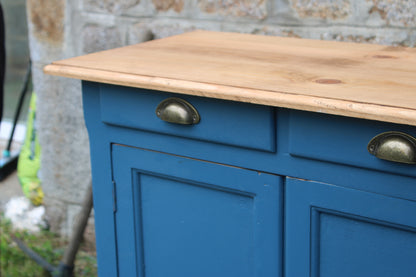 Buffet parisien vintage bleu profond & plateau bois naturel