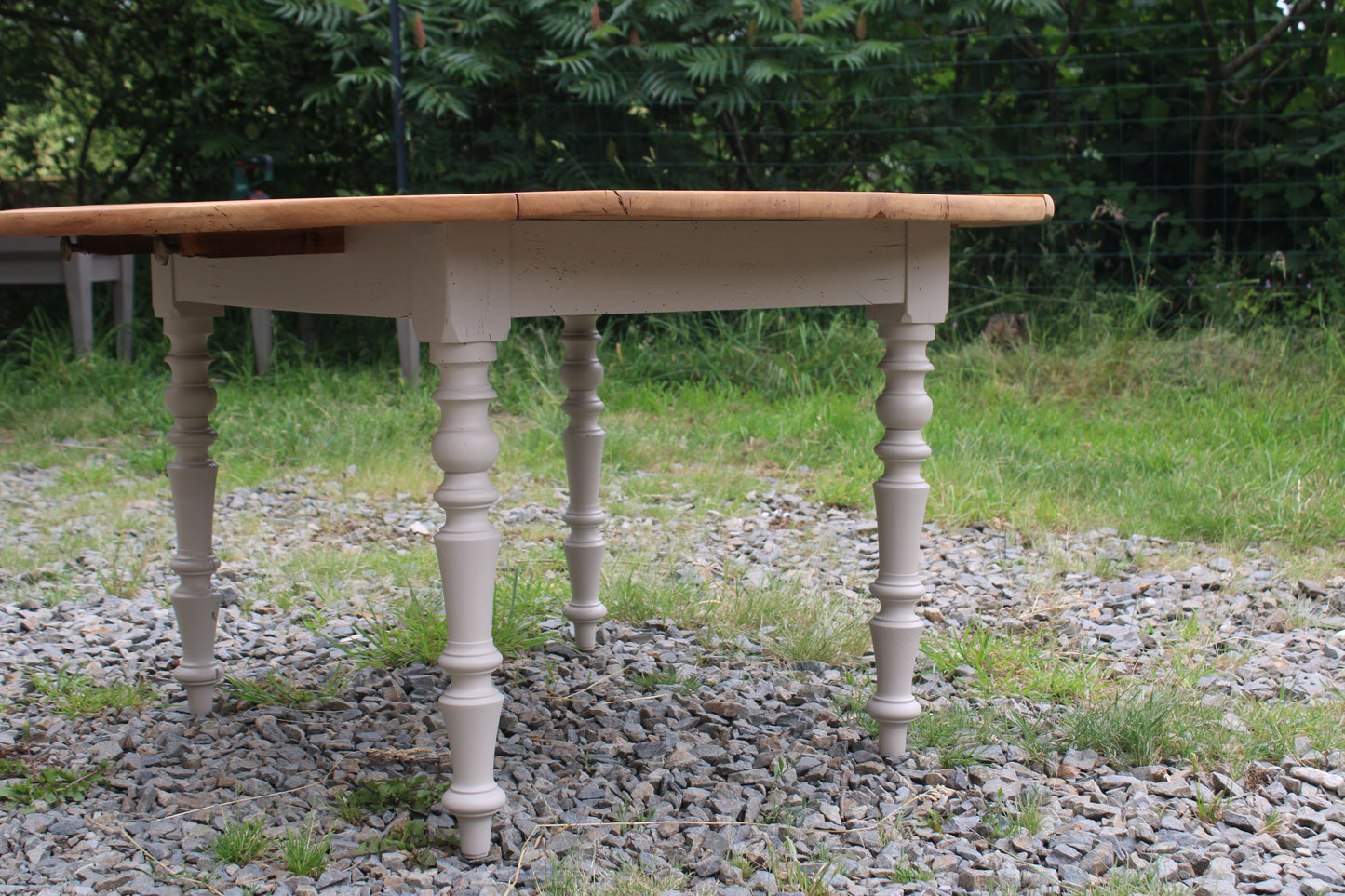 Table de ferme ronde à volets en bois massif – Ø 130 cm
