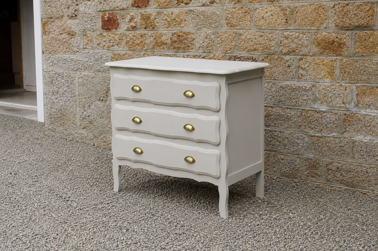 Commode vintage rénovée Greige Galuchat – Style campagne chic