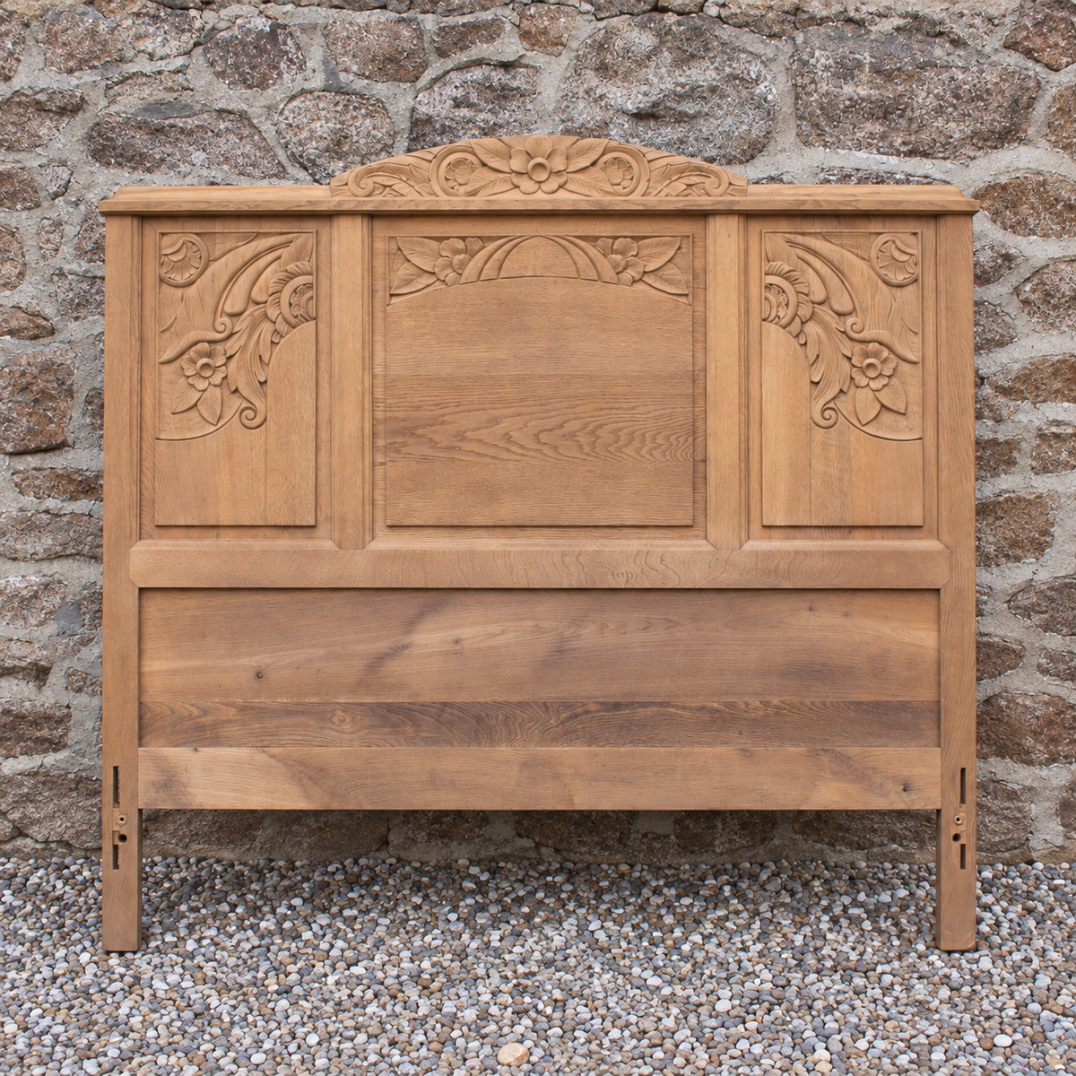 Tête de lit ancienne Art déco en bois sculpté aérogommé – 146 × 136 cm - Projet sur Mesure
