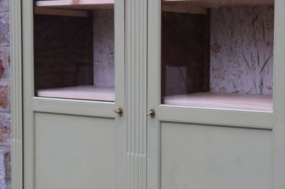 Vitrine ancienne rénovée – vert Lézard (Pure & Paint) - VENDU