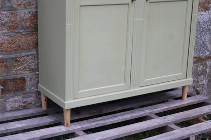 Vitrine ancienne rénovée – vert Lézard (Pure & Paint) - VENDU